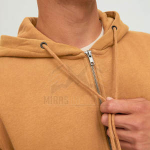 เสื้อกันหนาวสวมหัวมีฮู้ดสำหรับผู้ชายผ้าคอตตอนพิมพ์ลายสีพื้นปรับแต่งโลโก้ได้ใส่สบายสำหรับฤดูหนาว - Product Image 5