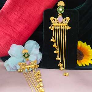 Boucles d'oreilles chaîne polonaise Apala avec pierre de Moissanite accessoire parfait d'étincelle luxueuse pour les ensembles ethniques et indo occidentaux - Product Image 1