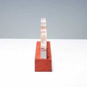 Trophée étoile en acrylique élégant avec base gravée pour les cadeaux de réussite et d'appréciation Trophées en acrylique, médailles - Product Image 2