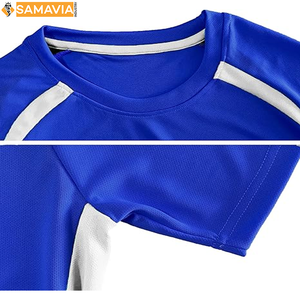 ชุดเสื้อฟุตบอลย้อนยุคสำหรับผู้ชายชุดเสื้อฟุตบอลพร้อมส่งดีไซน์คอวีและสีตัดกัน - Product Image 6