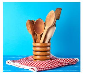 Utensilios de cocina antiadherentes de madera natural hechos a mano, juego de servidores de ensalada, Juego de 2 servidores de ensalada de madera, Juego de 2 KETCHENWAR ÚNICO HECHO A MANO - Product Image 5