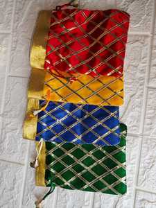 Faveur de mariage Combo de sac Potli et autocollant Bindi vente en gros fête retour cadeau ensemble Haldi Mehndi douche nuptiale Festival événement - Product Image 2