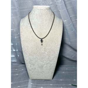 Collar George Rios White Buffalo y Oro Rosa con Diseño de Gota de Agua con Zirconia Diamantada Engastada, Bañado en Rodio, Estilo Moderno - Product Image 3
