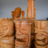 Statues Totem Tiki Art Déco Sculptées à la Main en Bois de Coco Écologiques pour Décoration de Jardin Extérieur