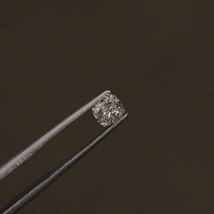 Diamant de laboratoire de 1,00 carat, taille coussin, certifié IGI, clarté VS1, pierre lâche pour la fabrication de bijoux - Product Image 2
