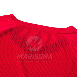 Uniforme de Fútbol Personalizado con el Último Diseño en Sublimación, Manga Corta, Transpirable, de Secado Rápido, 100% Poliéster, Ropa Deportiva - Product Image 4