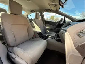 รถฮอนด้า ซีวิค HF ปี 2012 มือสอง พวงมาลัยซ้าย/ขวา - Product Image 3