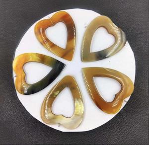 Collier pendentif en corne de buffle, bijoux tribaux naturels et durables pour femmes, haute qualité - Product Image 4