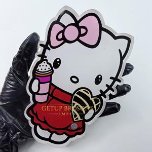 Última Novedad: Placa de Acrílico Personalizada y Sostenible con Diseño de Hello Kitty y Imán para Pinzas de Extensión de Pestañas, Placas Personalizadas Disponibles - Product Image 2