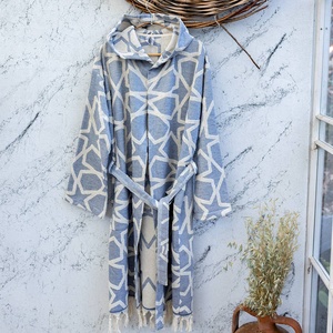 เสื้อคลุมอาบน้ำขายส่ง - ลายเทอร์รี่แบบมีฮู้ด 100% ผ้าฝ้ายตุรกี, ผู้ผลิต OEM สำหรับโรงแรม สปา และรีสอร์ท - Product Image 5
