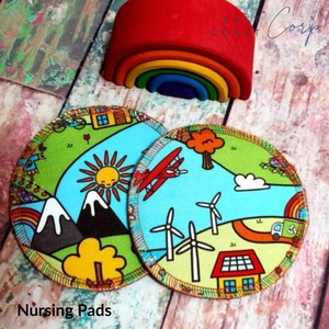 Coussinets d'allaitement, coussinets d'allaitement soutenus en polaire, coussinets d'allaitement imprimés en jersey de coton Love Earth, coussinets d'allaitement lavables, coussinets d'allaitement réutilisables - Product Image 1