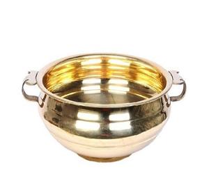 Acabado dorado de alta calidad Aspecto brillante Decoración festiva para el hogar Latón Urli Decoración india tradicional Centro de mesa Acento decorativo - Product Image 1