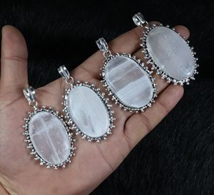 สร้อยคอเครื่องประดับอัญมณีสีขาวแบบเซเลไนต์ธรรมชาติจี้ฝังหนามเตยการตั้งค่าจี้คอลเลกชันขายส่งจำนวนมาก - Product Image 3