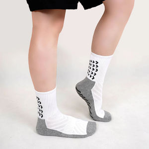 Chaussettes de sport personnalisées avec votre propre logo Chaussettes de basket-ball côtelées en coton athlétique de créateur Personnaliser les chaussettes - Product Image 5