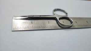 Tijeras para Salón de Uñas al por Mayor, Tijeras para Uñas de Acero Inoxidable Alemán con Acabado Espejo, Tijeras para Uñas de Color Dorado Titanio - Product Image 5