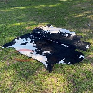 Hermoso pelo en pieles de cuero de vaca para decoración de interiores y productos personalizados - Product Image 6