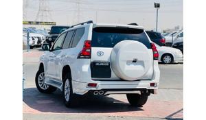 Toyota Prado d'occasion 2021, transmission intégrale, sièges en cuir, régulateur de vitesse adaptatif, option GCC, conduite à gauche, pneus R21 d'occasion, boîte automatique, Euro5, caméra 360° arrière - Product Image 3