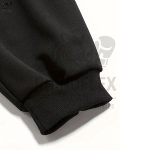 Streetwear personnalisé uni Survêtement homme haute qualité Design haut de gamme léger et confortable Nouveauté Survêtements homme - Product Image 4