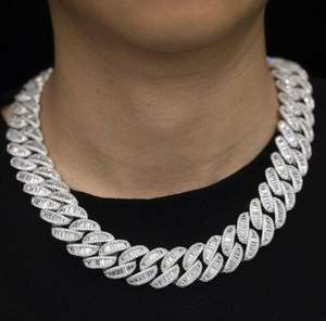 "Chaîne cubaine pour homme en argent sterling 925 avec touche or blanc 14 carats 16mm & 22in VVS1 Moissanite Diamond Pendant" - Product Image 1