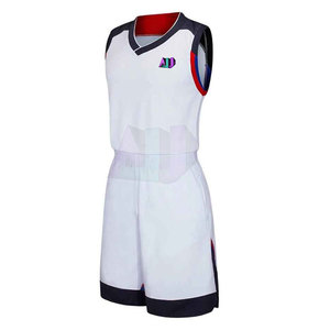 Uniforme de Baloncesto de Primera Calidad en Tallas Grandes con Tela Ligera que Absorbe la Humedad para Máxima Comodidad y Flexibilidad - Product Image 1