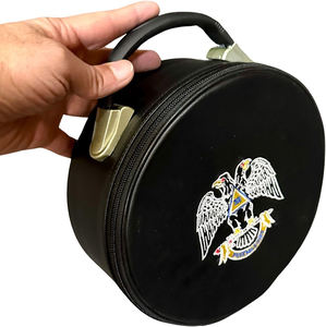 Étui Fès tricolore avec options de haute qualité et personnalisées Étui maçonnique avec simili cuir pour chapeau Fès Logo personnalisé ronpex - Product Image 3