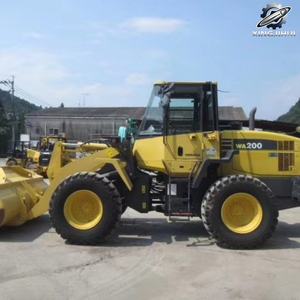 Cargadora de Ruedas Usada Komatsu200 de 12 Toneladas, Cucharón de 2.4m³, Marca Original Japonesa, Maquinaria de Construcción de Segunda Mano, Pocas Horas, Certificación CE - Product Image 4