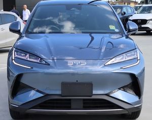 2025 B Y D SEALION 7 SUV Premium RWD / Volant à droite / Volant à gauche - Product Image 1