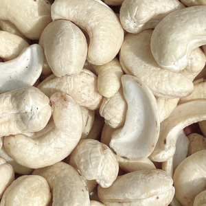 Usine vietnamienne Noix de cajou brutes Vietnam W320 Noix de cajou Noix de cajou CAsiatomer Exigence OEM ODM - Product Image 1