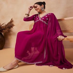 Conjunto Kurti Étnico Indio para Mujer con Bordado Georgette y Lentejuelas, con Pantalón y Dupatta, Sin Estampado, En Stock - Product Image 1