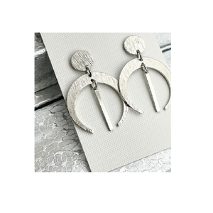 Pendientes de latón dorado con textura grabada, novedad 2025, accesorios de moda duraderos, pendientes pequeños - Product Image 3