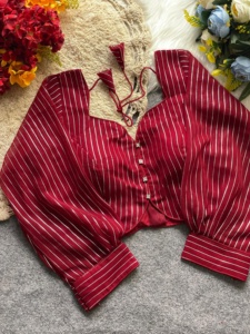 Chemisier moderne chemisier à motif de style col en V peut être utilisé dans saree et laheng chemisier dos motif ouvert avec ton à ton tasells - Product Image 5