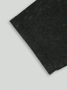 เสื้อยืดพิมพ์ลายวินเทจซักกรด/ซักแล้วทำจากผ้าฝ้ายเนื้อนุ่ม100% จากปากีสถาน - Product Image 4