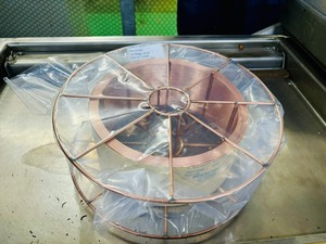 Alambre de soldadura de CO2 recubierto de cobre y acero dulce de la mejor calidad estándar AWS 5,18 1,0mm KIM TIN servicio OEM/ODM - Product Image 5