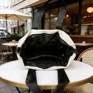 Borsa da Palestra in Tessuto Oxford di Alta Qualità con Design Elegante e Marchio Privato, Borsa da Viaggio Multifunzionale Portatile con Ampia Capacità - Product Image 4