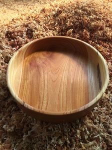 Bol à pâte en bois artisanal polyvalent et parfait, fait à la main pour les fruits ou les salades, vintage, de haute qualité, rustique, style ferme - Product Image 5