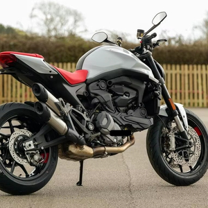 Superbike de qualité 937, montage gratuit - Product Image 1