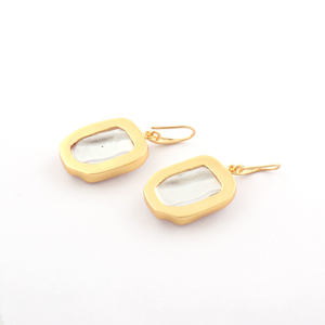 Pendientes de moda para mujer, pendientes de gancho de diseñador de perlas coreanas blancas irregulares, gotas colgantes de estilo geométrico chapado en oro de latón - Product Image 5