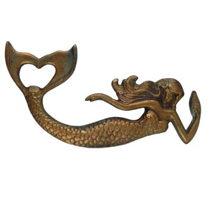 Ouvre-bouteille sirène en bronze en forme de coeur Accessoires de barre en métal pour vin et bière pour fournitures pour la maison et l'hôtel - Product Image 1