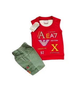 Set di vestiti per bambini di qualità Standard per abbigliamento da festa e Festival disponibile in quantità sfusa dall'esportazione India