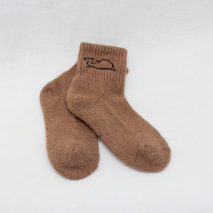 Cao Cấp 100% Hữu Cơ Lạc Đà Len Vớ Mông Cổ Siêu Ấm Áp Dệt Kim Giản Dị Crew Đầy Màu Sắc Mùi Miễn Phí Mùa Đông Với Logo Mô Hình - Product Image 1