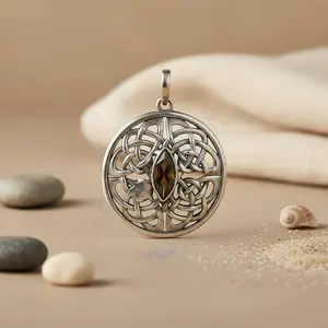 Collar con Colgante de Nudo Celta de Plata 925 con Baño de Rodio en Oro Rosa y Piedra Preciosa de Diamante, Joyería Moderna, Regalo para Compromiso - Product Image 2