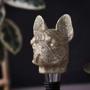 Stylish modern metal <b>bottle</b> <b>stopper</b> with geometric shape for elegant tabletop decoration display - Product Image 2