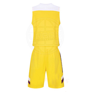 Vêtements de sport pakistanais, ensembles d'uniformes de basket-ball respirants personnalisés, 100% polyester, service OEM à vendre - Product Image 3