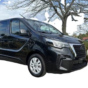 SUV hybride compact d'occasion 2025 |   Transmission automatique, groupe motopropulseur à assistance électrique, intérieur haut de gamme, fonctionnalités de conduite avancées - Product Image 1