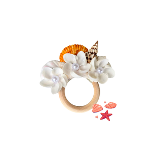 แหวนรองผ้าเช็ดปากเปลือกหอยธรรมชาติทำมือ และที่ใส่ผ้าเช็ดปากจากวัสดุธรรมชาติ ดีไซน์งานหวายขัดเงา เป็นมิตรกับสิ่งแวดล้อม จากเวียดนาม - Product Image 1