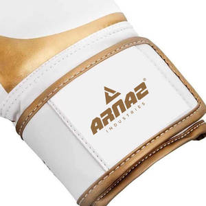 ถุงมือชกมวยที่มีภายในนุ่มและสายรัดข้อมือที่รองรับได้ดี พร้อมโครงสร้างระดับพรีเมียมและตำแหน่งมือที่สวมใส่สบาย - Product Image 6