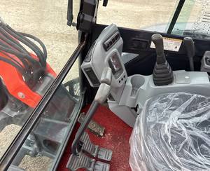 Excavadora compacta avanzada Kubota U10-5, potente miniexcavadora sobre orugas para agricultura, construcción, excavación de zanjas, excavación y demolición. - Product Image 5