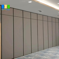 Cloison mobile en aluminium pour salles de briefing et espaces de présentation |   Aménagement de mur mobile basé sur les plans du chantier