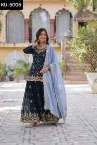 Ropa de boda india y pakistaní Faux Blooming con lentejuelas bordadas diseñador de trabajo Sharara traje con trabajo pesado Dupatta - Product Image 2