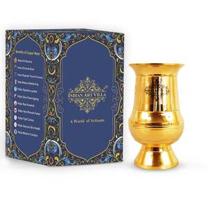 Vaso de Vidrio Curvo Hecho a Mano por IndianArtVilla, 250 ml, Latón Puro con Revestimiento Vertical Dorado, Estilo de Diseño Oriental para Regalos - Product Image 1